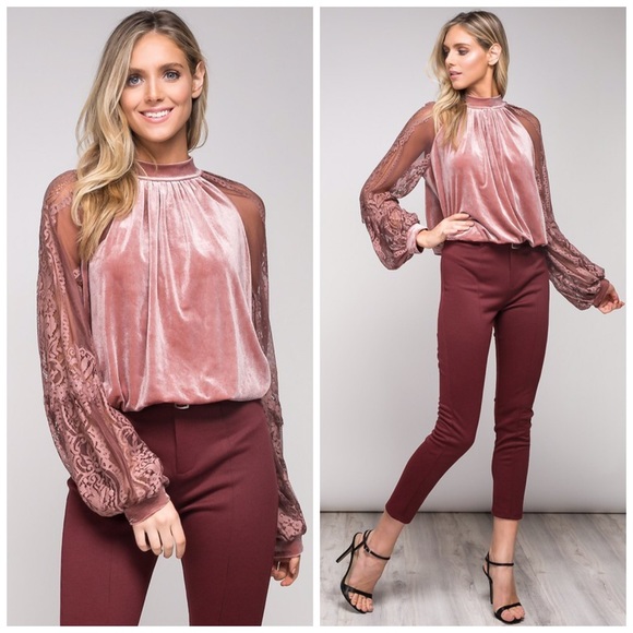❤️LAST 1! Velvet Lace Puffy Sleeves Top! - Picture 3 of 5